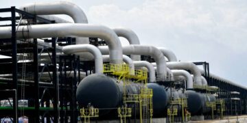 Nigeria’s Oil Savings Account Nearly Empty, Despite High Oil Price