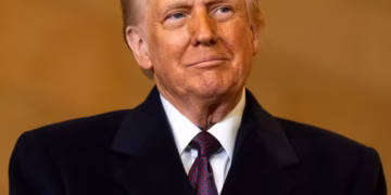 Trump Confronts South Africa’s Ramaphosa Over White Farmers and Malema Song