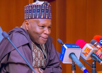 Yahaya Dissolve State Executive Council